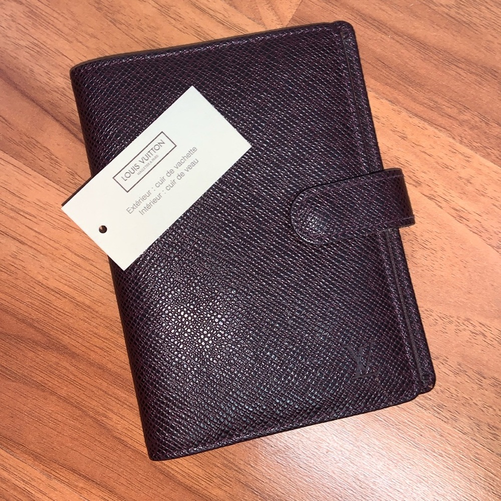 Authentic Louis Vuitton Taiga Leather Agenda